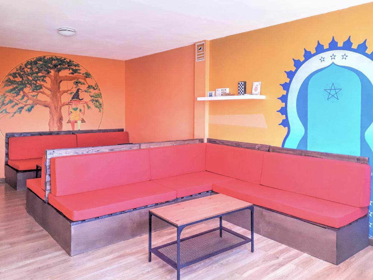 Meiga Backpackers Hostel سانتياغو دي كومبوستيلا المظهر الخارجي الصورة
