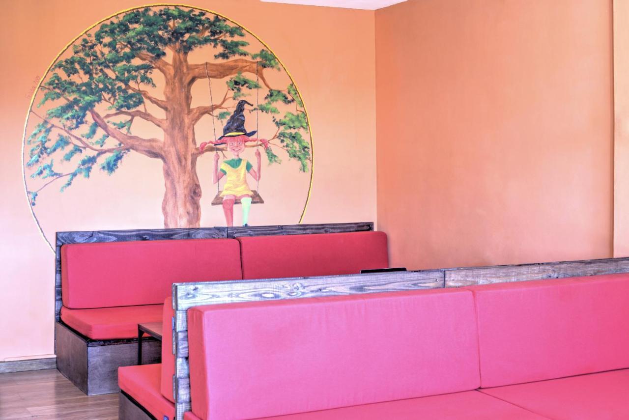Meiga Backpackers Hostel سانتياغو دي كومبوستيلا المظهر الخارجي الصورة