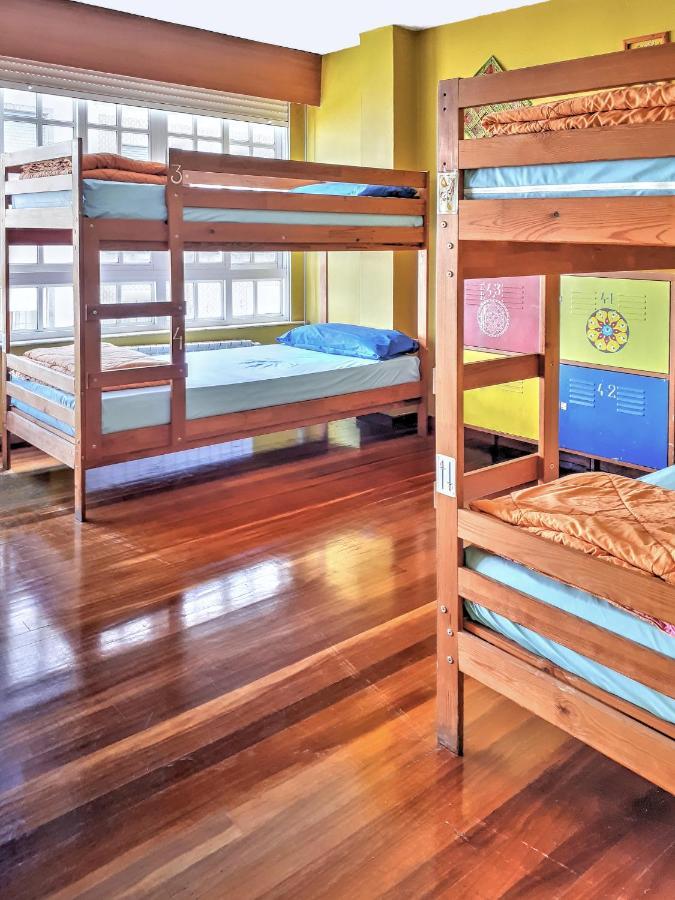 Meiga Backpackers Hostel سانتياغو دي كومبوستيلا المظهر الخارجي الصورة