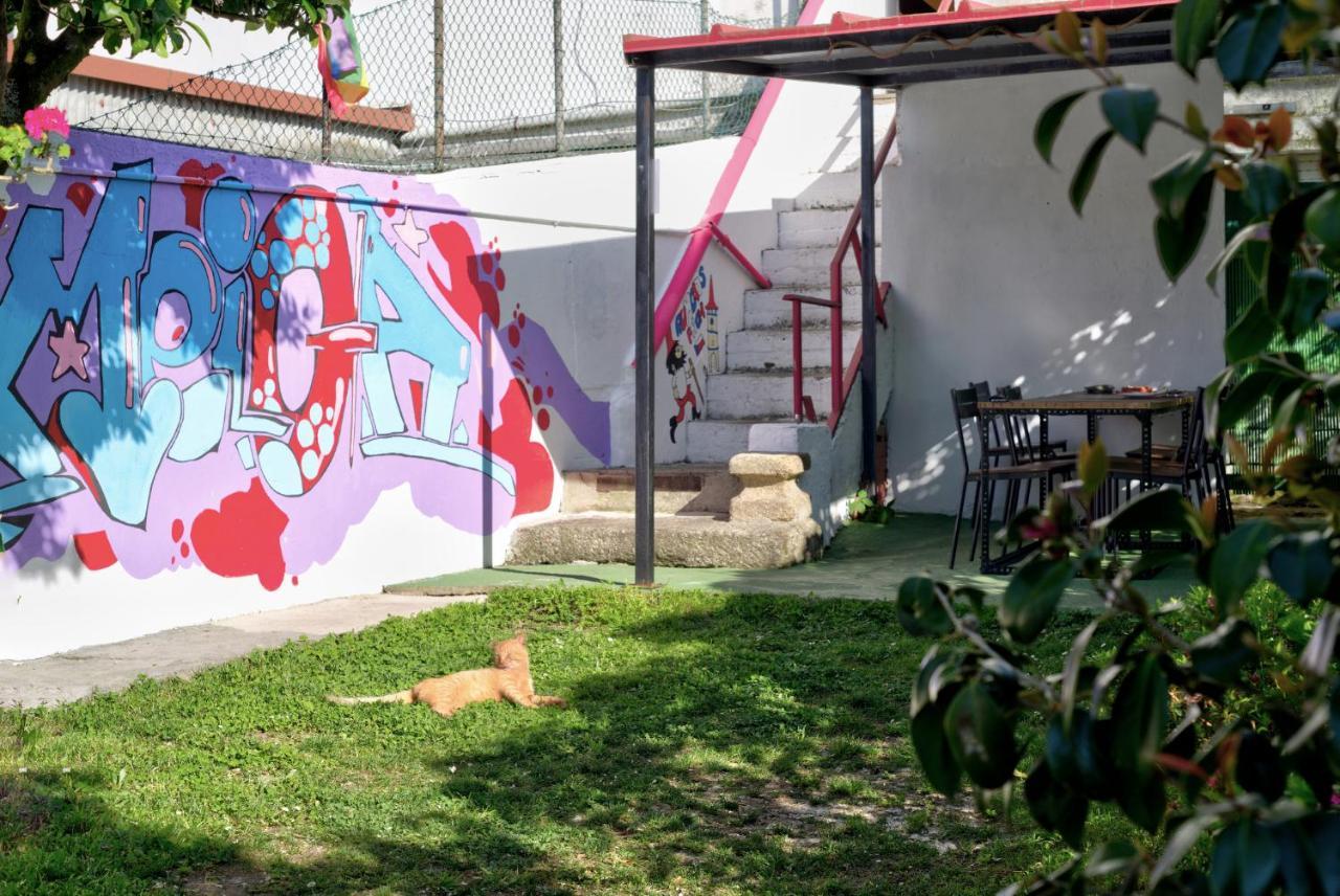 Meiga Backpackers Hostel سانتياغو دي كومبوستيلا المظهر الخارجي الصورة