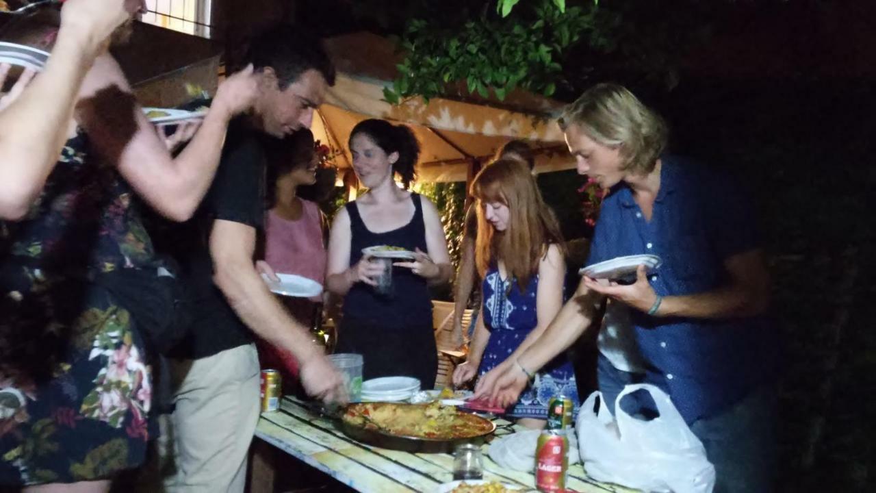 Meiga Backpackers Hostel سانتياغو دي كومبوستيلا المظهر الخارجي الصورة